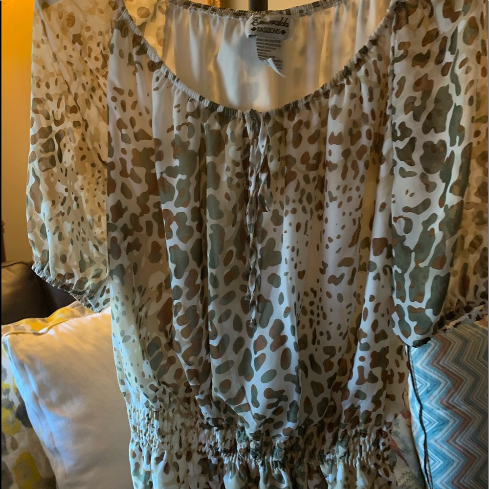🌼Leopard Print Blouse Medium Size Hot Sale🌼